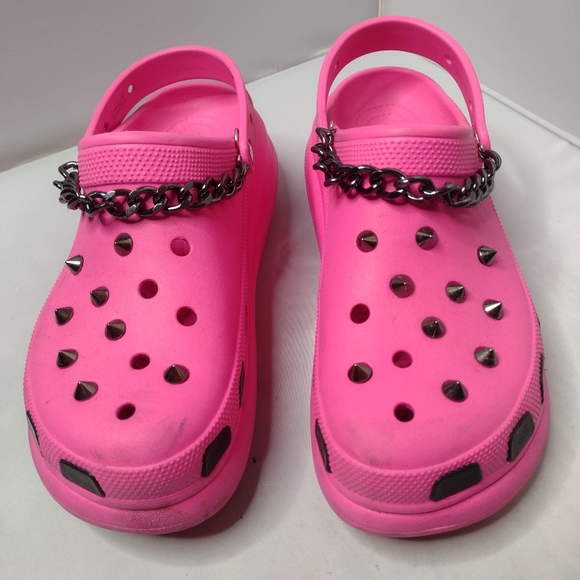 Crocs Unisex Classic Bae Clog Platform M11 W13 Hot Pink Spikes Chain Pink A21 - Picture 1 of 9